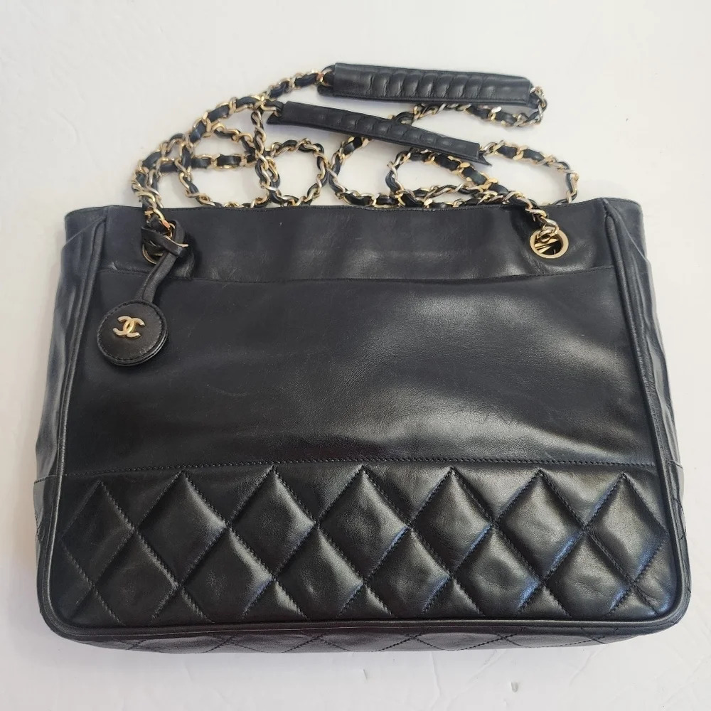 CHANEL Black Quilted Leather Tote - Picture 16 of 16